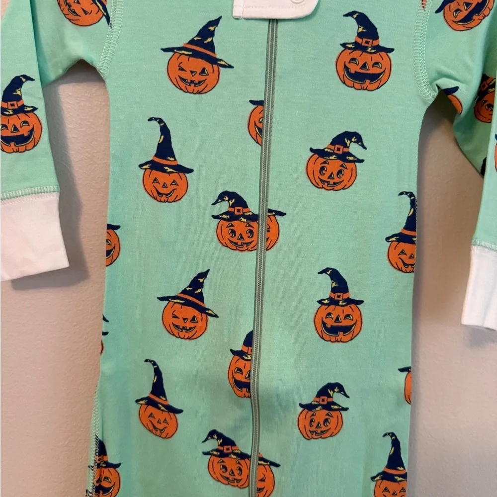 The Beaufort Bonnet Company Halloween Pumpkin Footed Night Nights